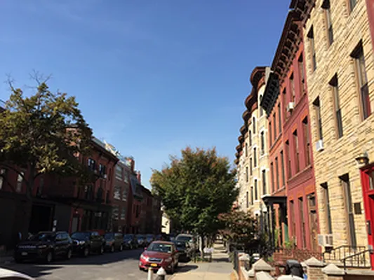 Rented by RES New York | media 10