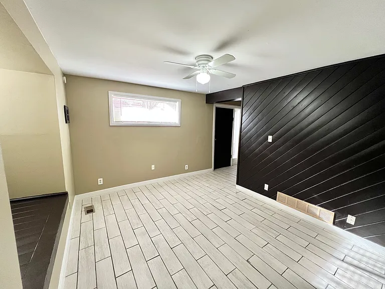381 E Kensington Ave #B — Photo 7