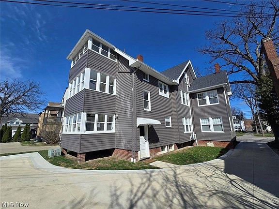 2nd image of 13839 Clifton Blvd APT 2