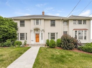 15 Rock Rd, Milford, CT 06460