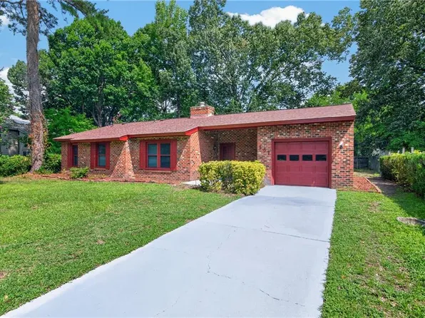 507 Great Park Dr, Newport News, VA 23608
