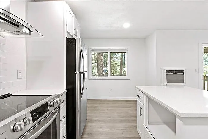 10204 E 13th Ave #D21 — Photo 19