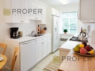 31-33 Auburn St, Brookline, MA 02446