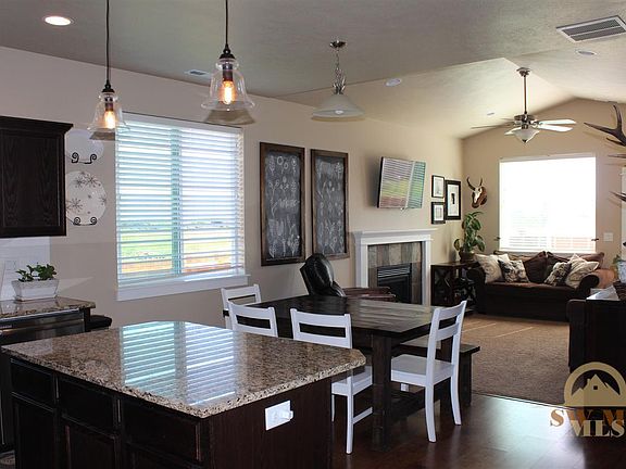 4th image of 106 Pond Lily Dr