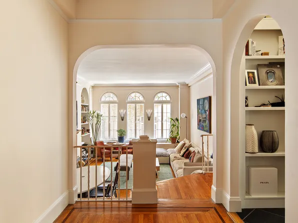 45 East Ninth Street image 5 of 14