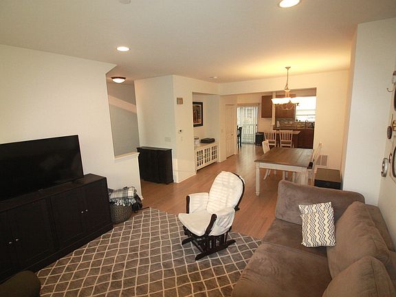 2nd image of 325 Wildflower St