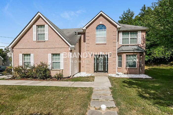 1st image of 1300 Cypress Trce #1300