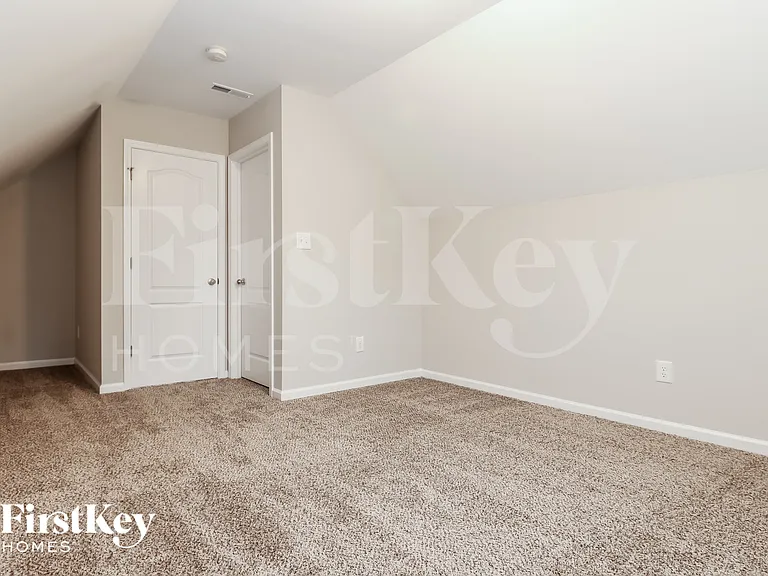 646 Savannah River Dr — Photo 13