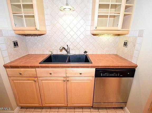 5th image of 2387 Archwood Ln Unit 189