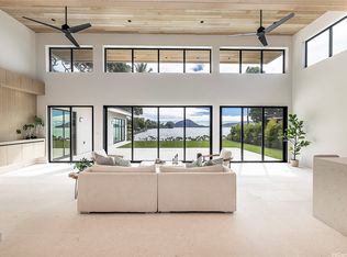 344 Wailupe Cir, Honolulu, HI 96821
