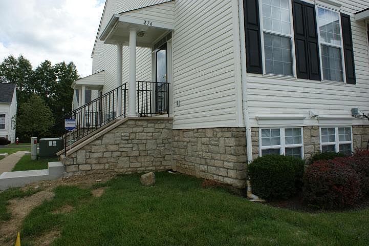 1st image of 276 Oxford Oak Dr