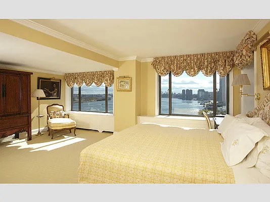 Sold by Stribling | media 1