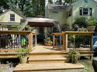 1023 Groveland Dr, Bluefield, WV 24701