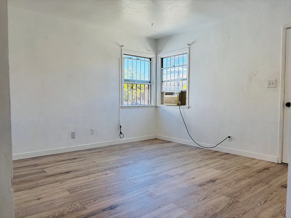 5402-08 Churchward St #5404