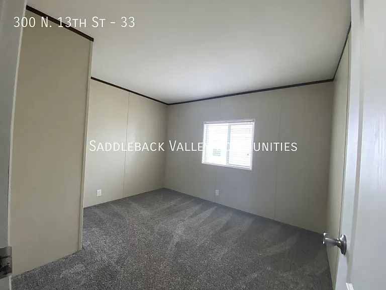 300 N 13th St #33 — Photo 10