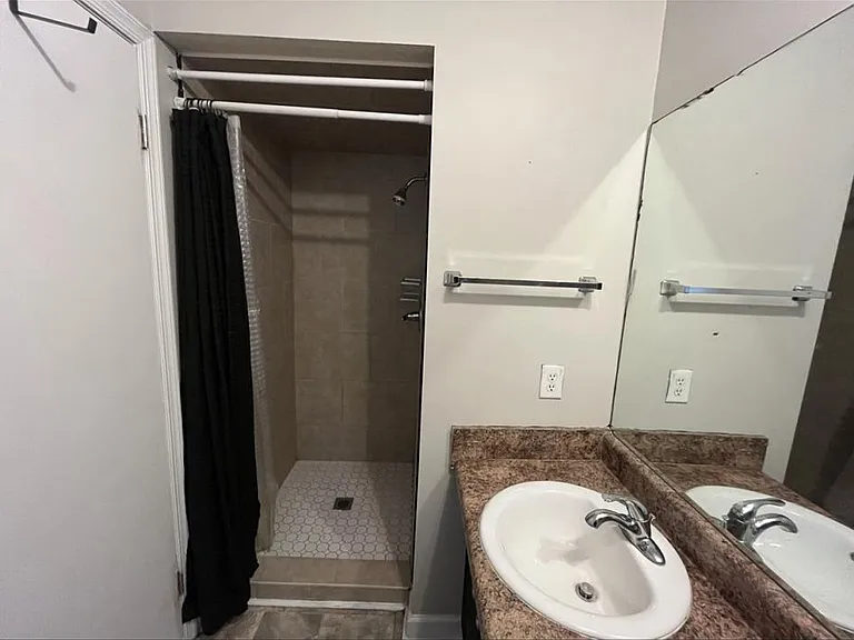 700 Woodclift Dr — Photo 12
