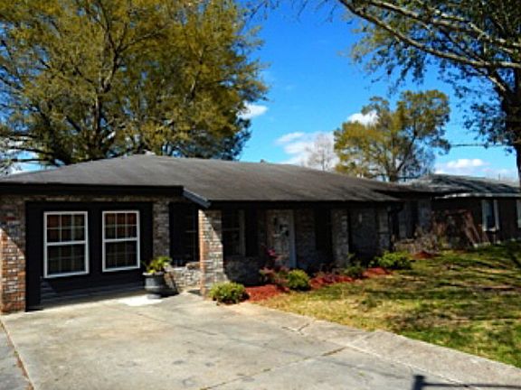 2nd image of 214 Fairmont Dr