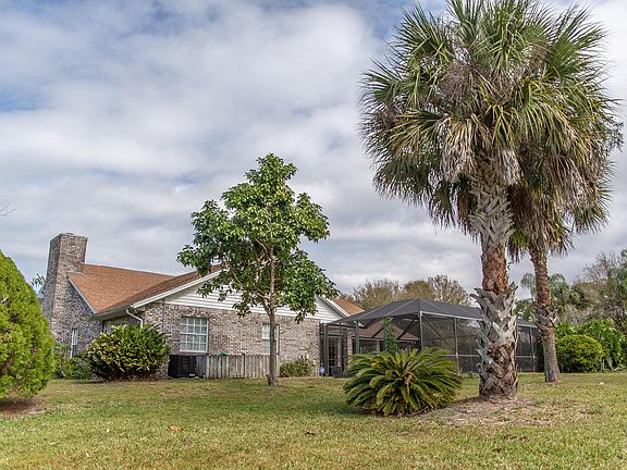 2nd image of 1839 Plantation Cir SE