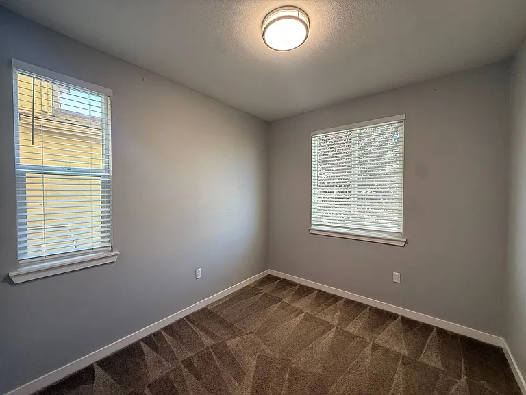 1261 Damasco Ln — Photo 14