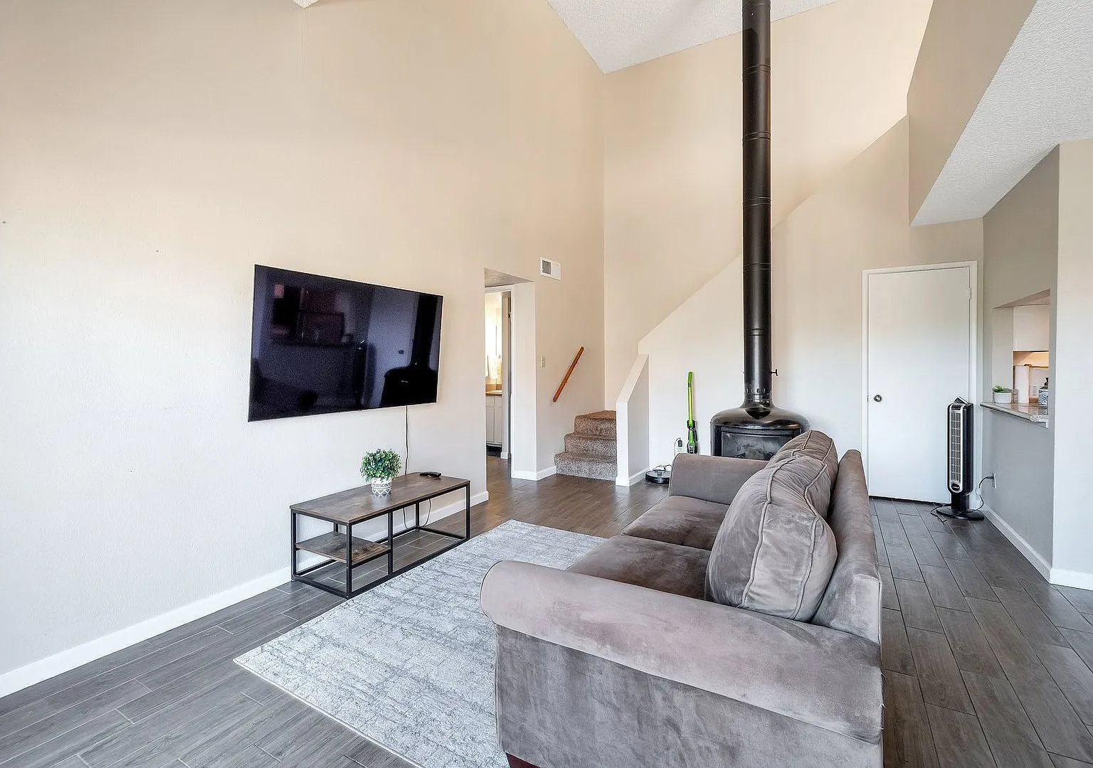 Two bedroom, two bathroom Scottsdale Condo! — Photo 2