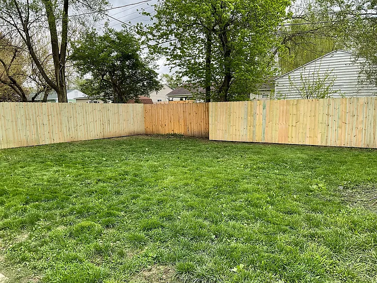 475 Florence Ave — Photo 18