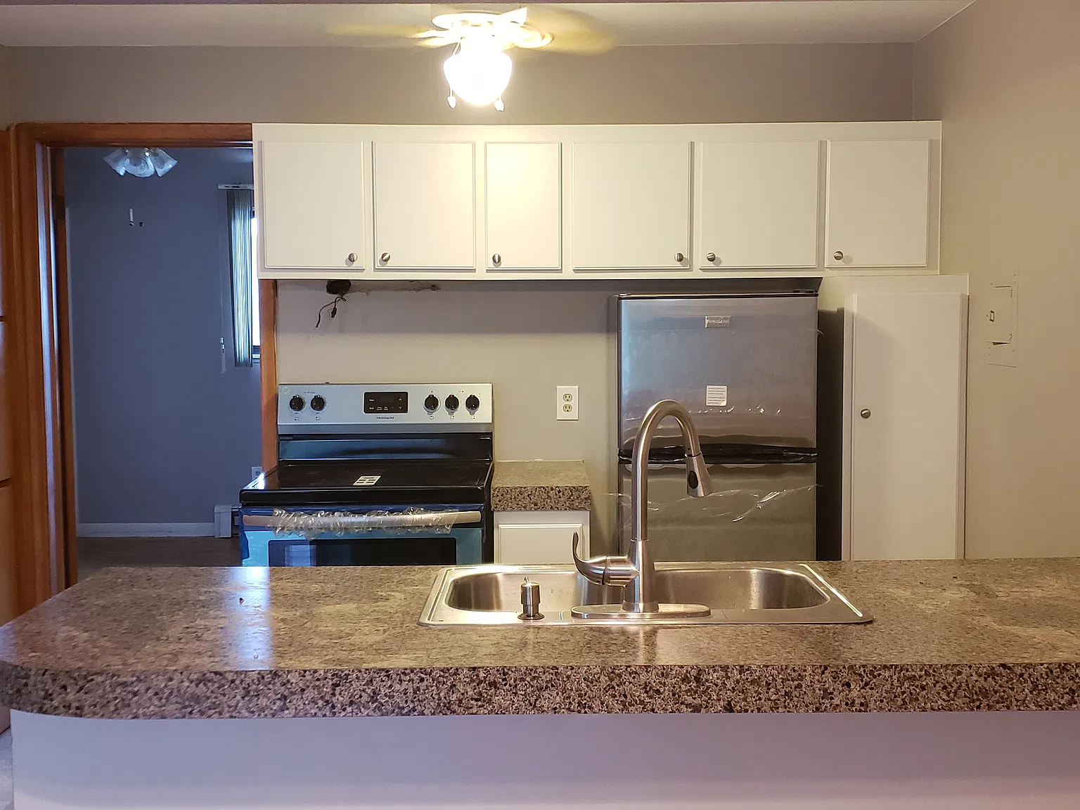 1 bed, 689 sqft, $1,100 — Photo 2