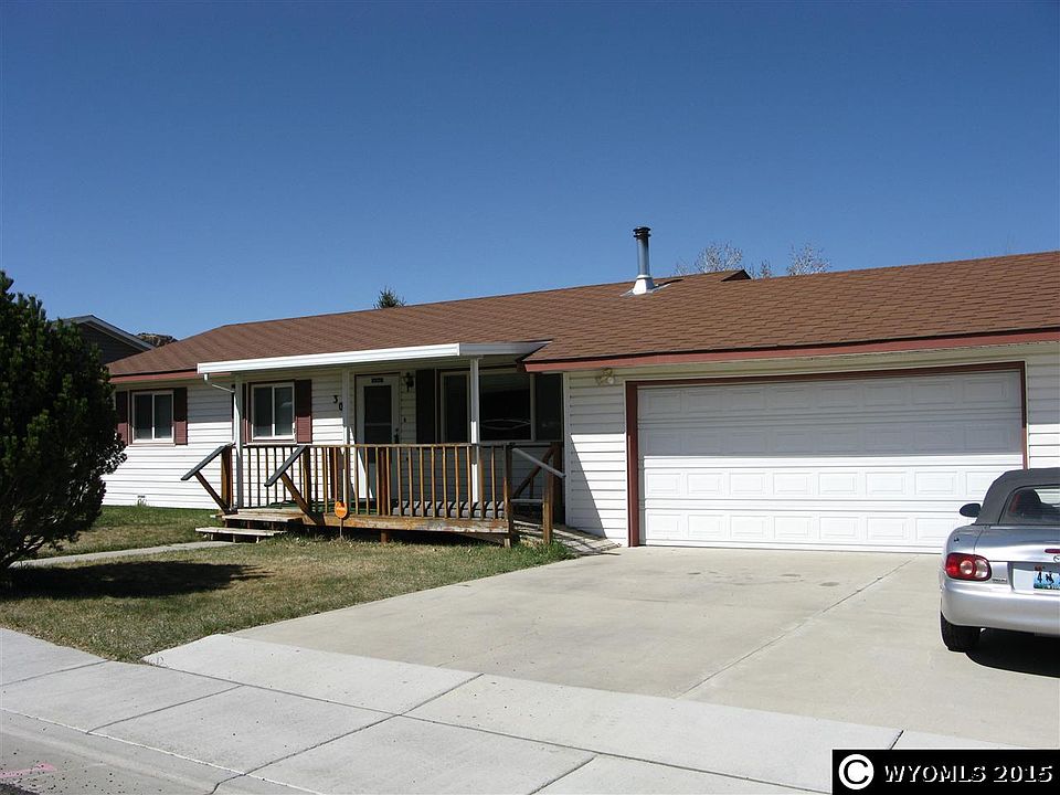 1st image of 305 Crossbow Dr