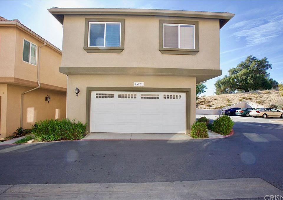 1st image of 14073 Carlton Ln