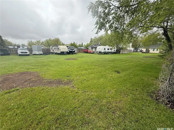 787 Hartney AVENUE, Weyburn, SK S4H 1H7