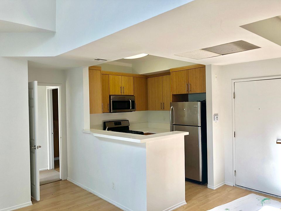 1st image of 884 Palm Ave #P304
