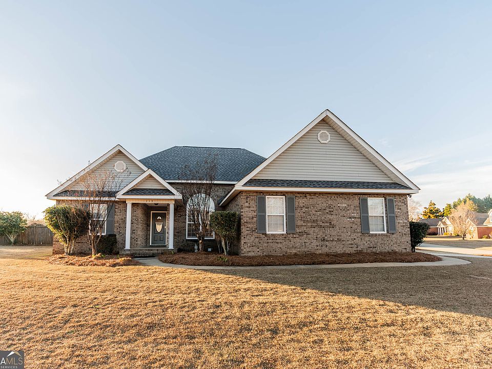 1st image of 115 Mallards Landing Dr