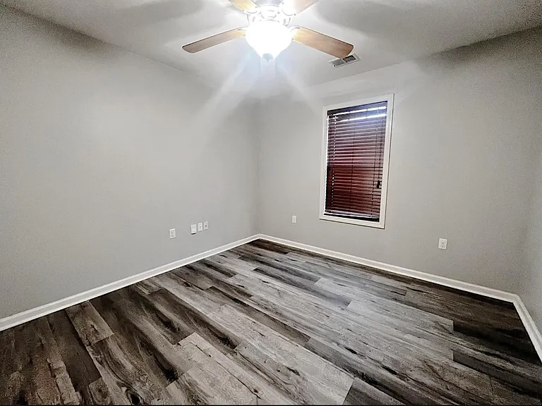 4725 Wildwood Ln — Photo 13