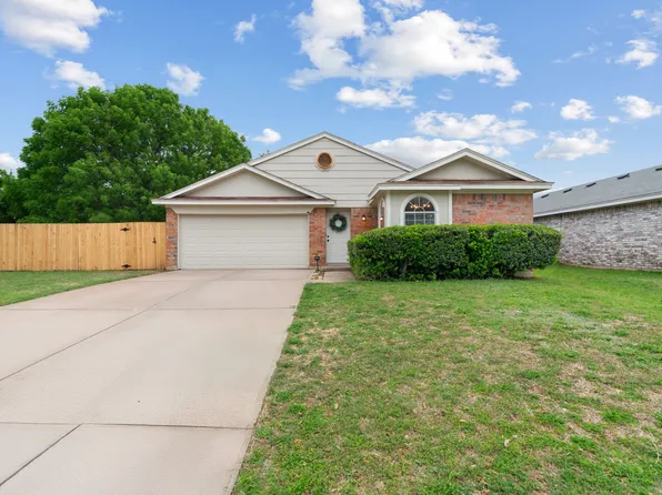 1401 Nicole Way, Burleson, TX 76028
