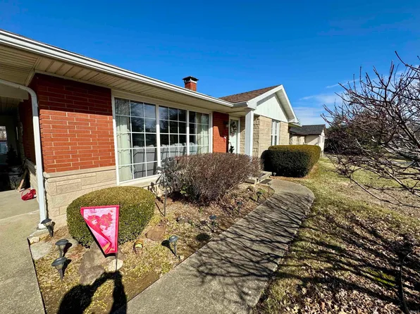 306 Reyling Dr, Jasper, IN 47546