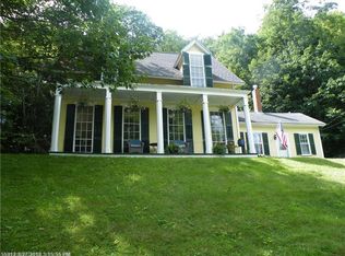 19 Greenville St, Hallowell, ME 04347