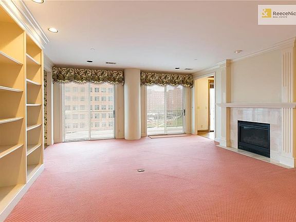 5th image of 411 W 46th Ter APT 501