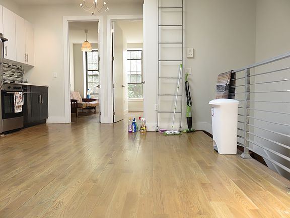 2nd image of 314 Van Buren St #Large