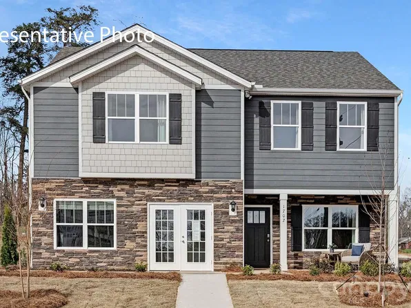 112 Doolittle Stable Ct, Mooresville, NC 28115