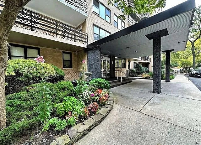 1 bed, 1.0 bath, $3,150 — Photo 2