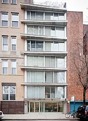 Rented by Warburg
