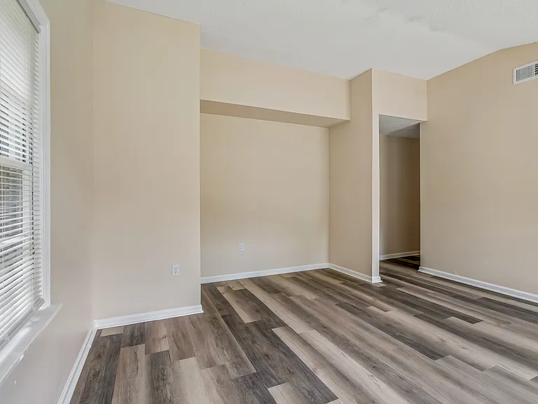 2064 Willow Wood Ave — Photo 13