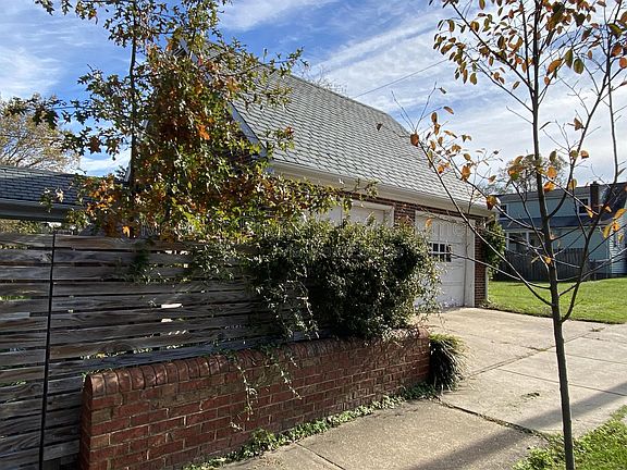 4th image of 916 Sylvania Ave
