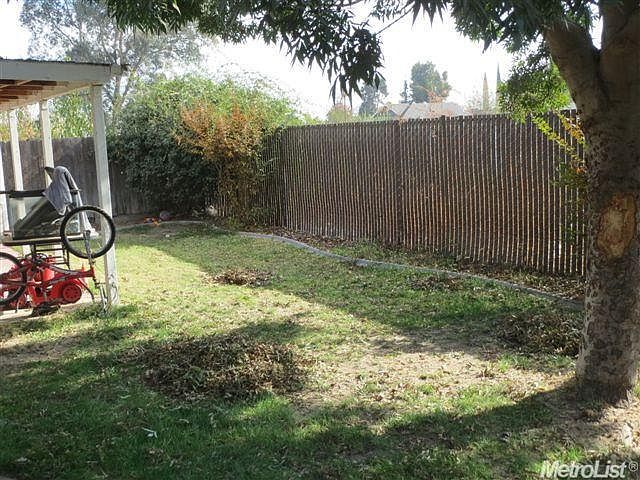 2nd image of 15459 W Cassidy Ct