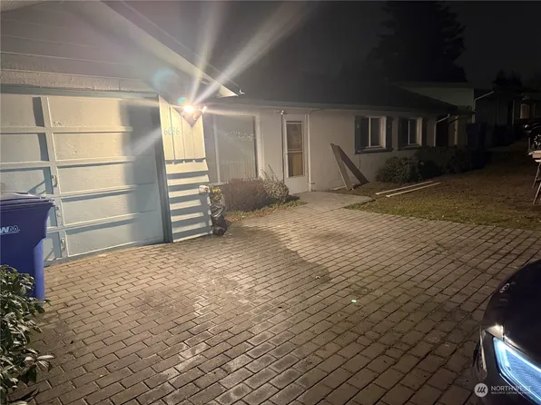 6036 S 119th Street, Seattle, WA 98178