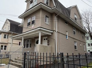 139-141 Adams St, Hartford, CT 06112