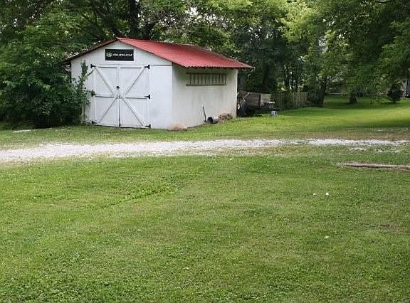 1 Car detached garage