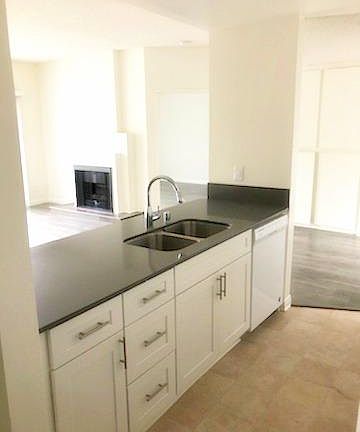4th image of 1735 Peyton Ave APT 252