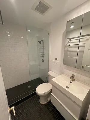 Rented by Bank Neary | media 21