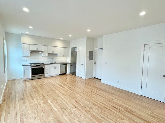 2nd image of 1 Mallorca Way APT 203