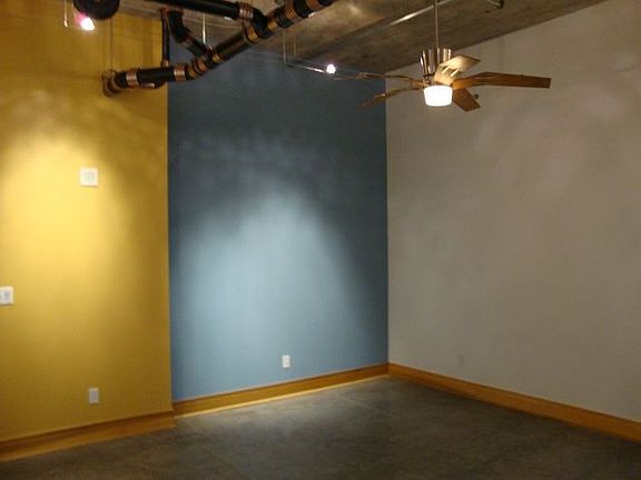 5th image of 1612 Lucas Ave Unit 404